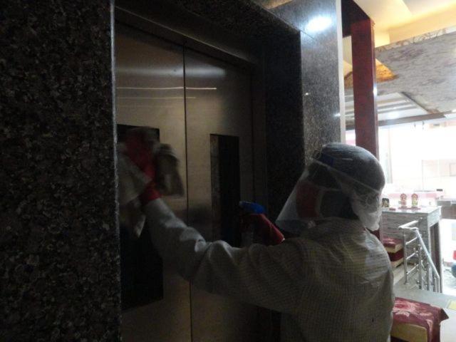 Hotel Bleue Mont Varanasi Eksteriør billede