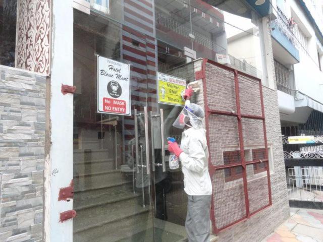 Hotel Bleue Mont Varanasi Eksteriør billede